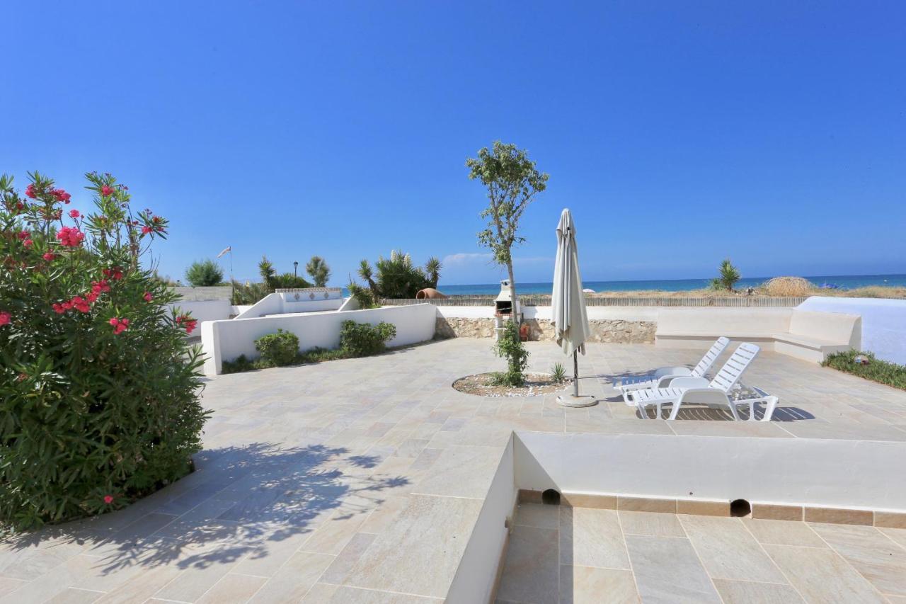 Urbanizacion El Oasis, 20 Villas En 1ª Linea Playa Dénia Esterno foto