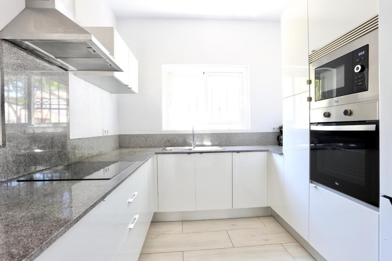Urbanizacion El Oasis, 20 Villas En 1ª Linea Playa Dénia Esterno foto