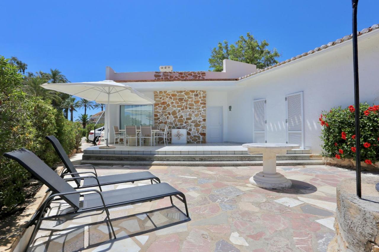 Urbanizacion El Oasis, 20 Villas En 1ª Linea Playa Dénia Esterno foto