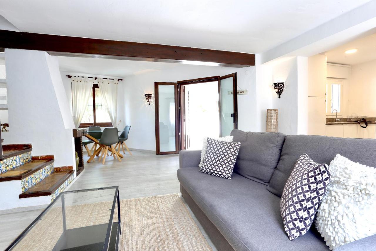Urbanizacion El Oasis, 20 Villas En 1ª Linea Playa Dénia Esterno foto