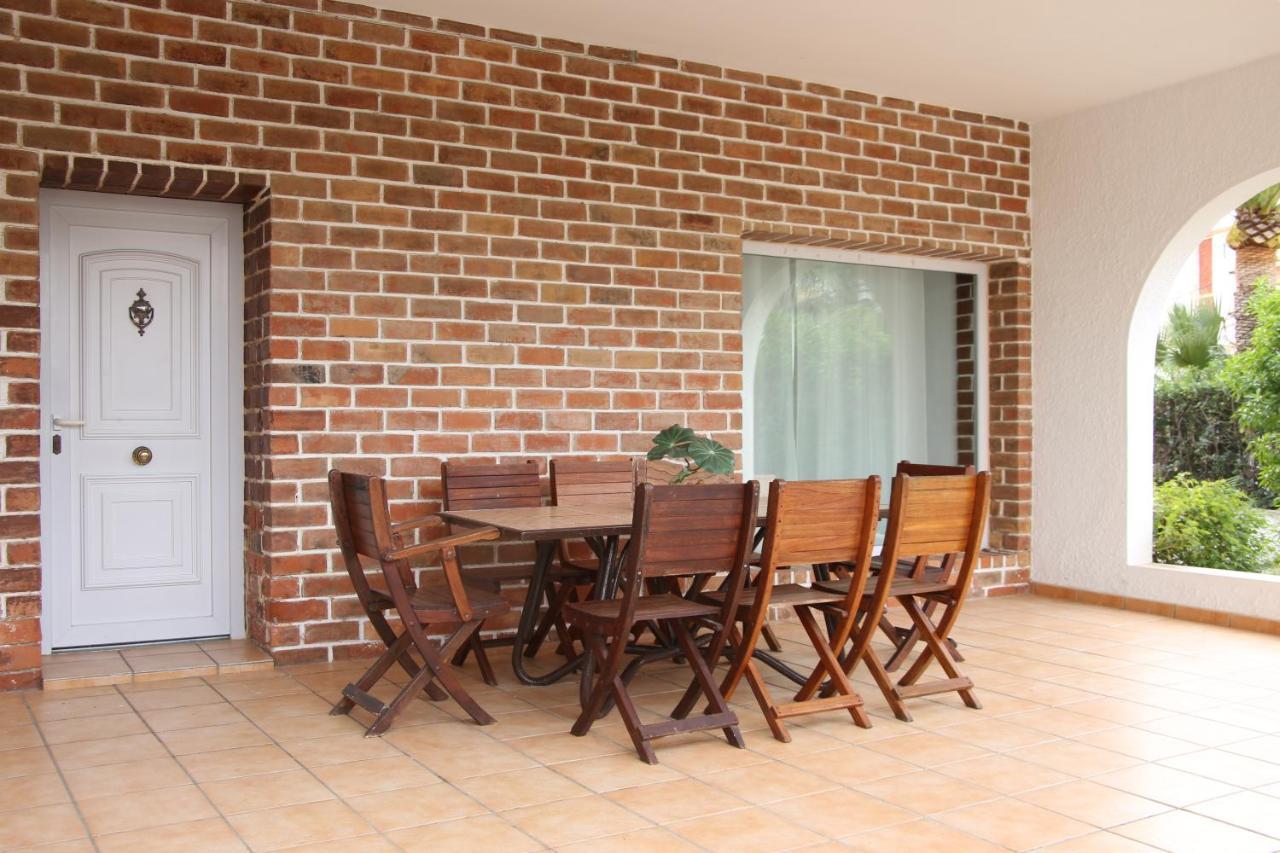 Urbanizacion El Oasis, 20 Villas En 1ª Linea Playa Dénia Esterno foto